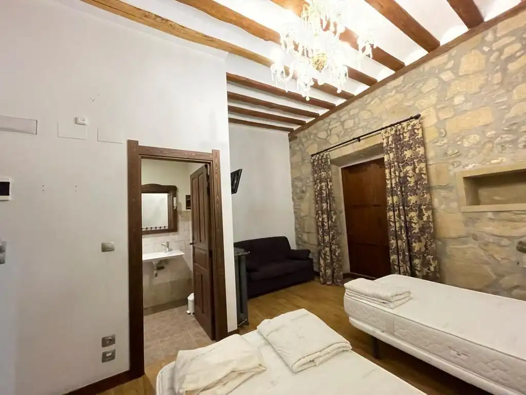 Country house zum Verkauf in Calle Mayor, Castañares de Rioja