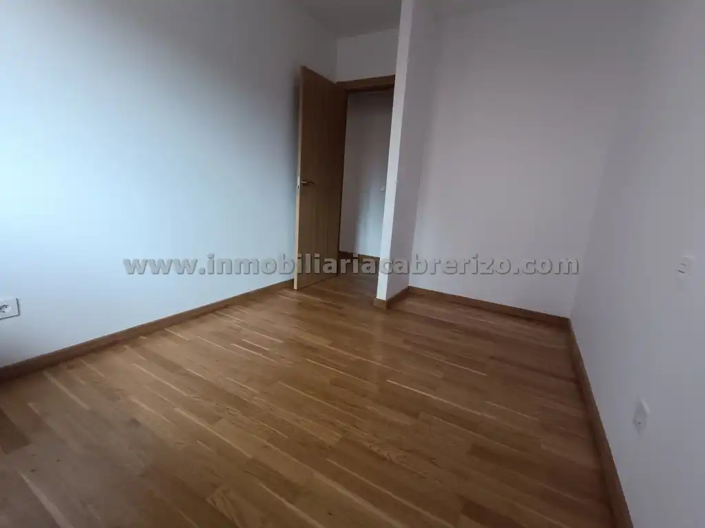 Apartamento en venta en Villamediana de Iregua con Calefacción, Jardín privado y Parquet