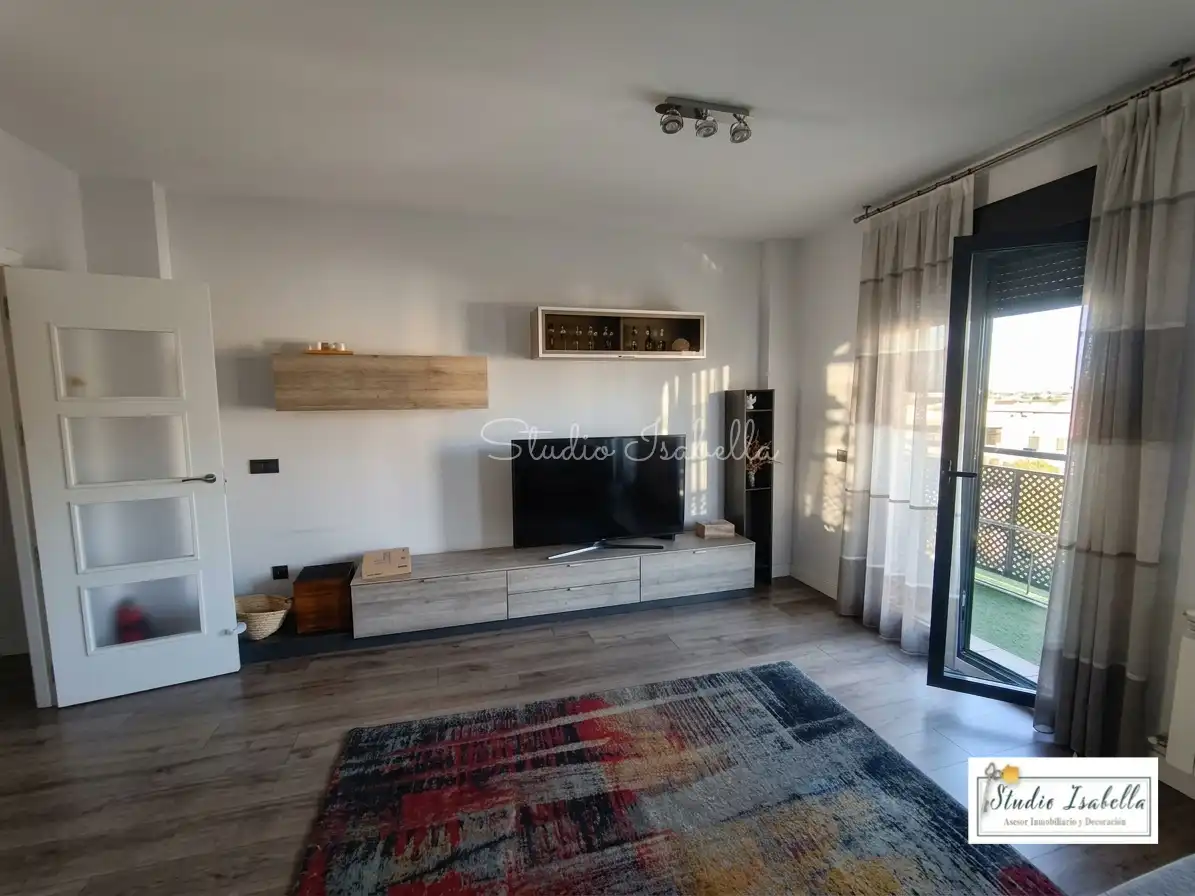 Flat with balcony to rent in Calle Río Arlés, imagen 4