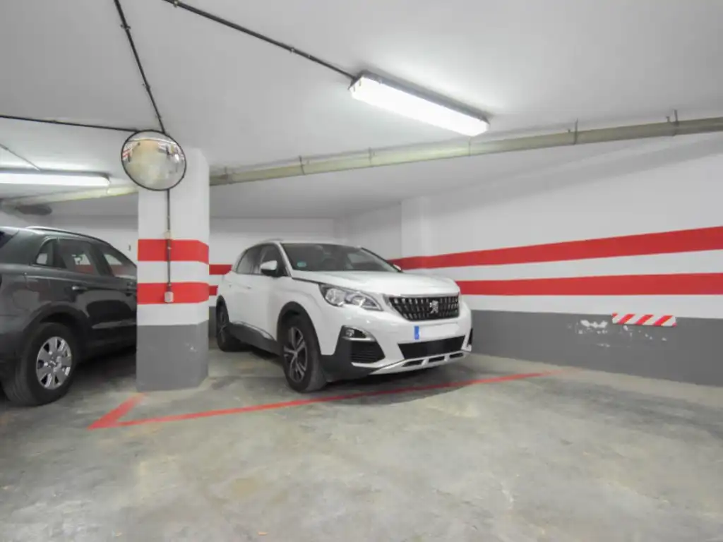 Parking of Flat for sale in Granada  with Heating