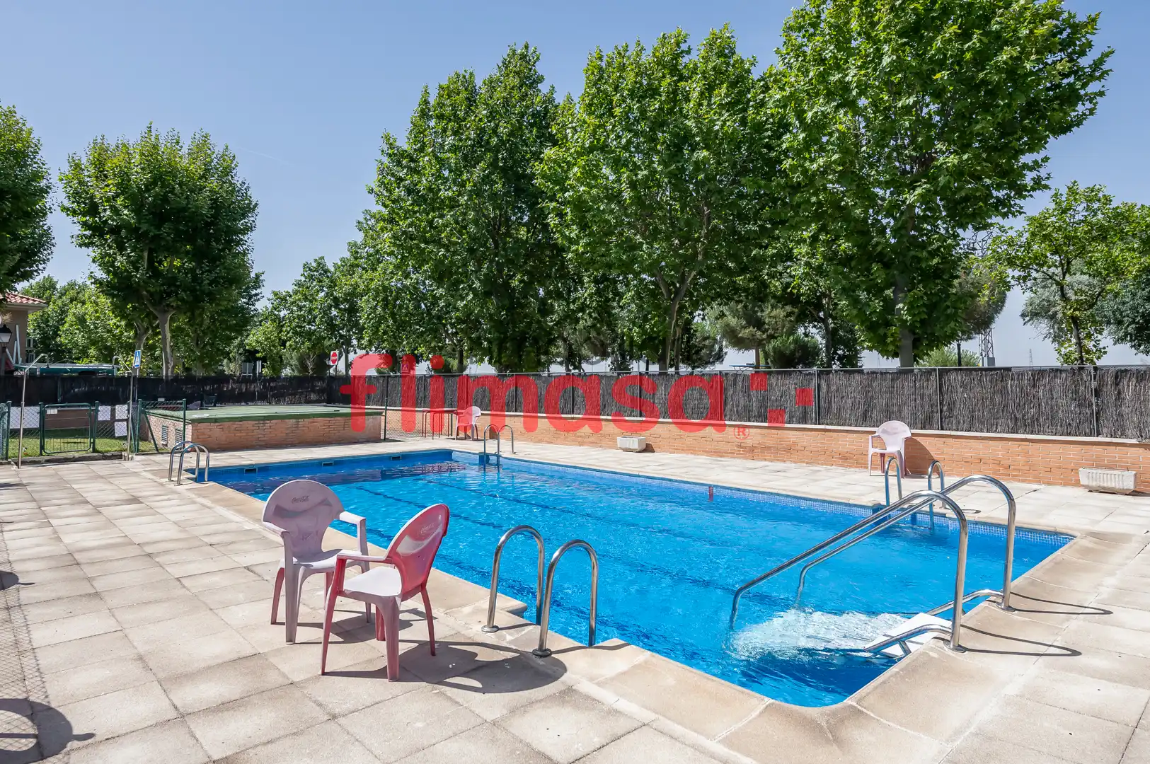 Swimming pool of Flat for sale in Villaviciosa de Odón  with Heating, Terrace and Storage room