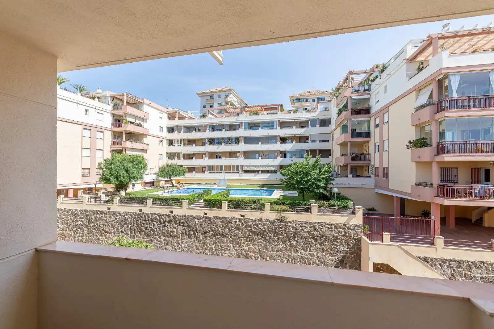Vista exterior de Piso en venta en Benalmádena con Aire acondicionado, Calefacción y Terraza