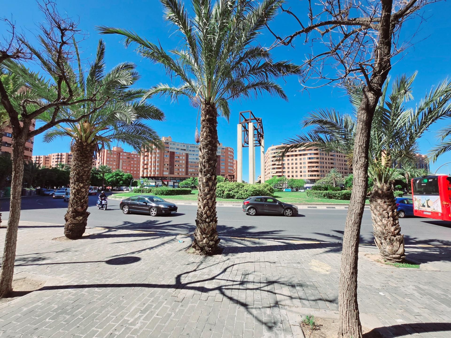 Vista exterior de Pis en venda en Alicante / Alacant amb Calefacció, Jardí privat i Traster