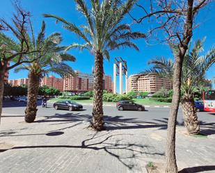 Vista exterior de Pis en venda en Alicante / Alacant amb Calefacció, Jardí privat i Traster