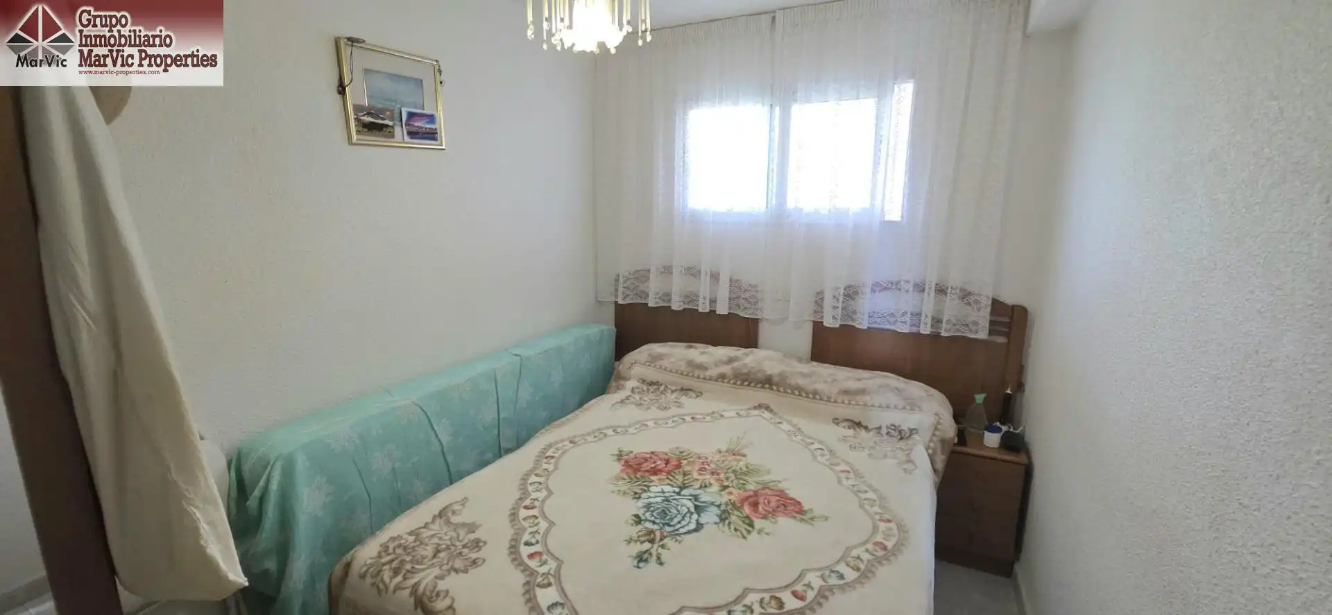Habitación de Apartamento en venta en Benidorm con Aire acondicionado, Jardín privado y Amueblado