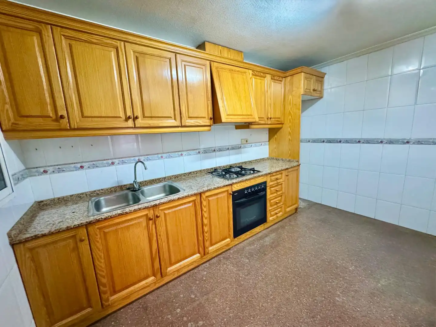 Kitchen of Flat for sale in Orihuela  with Balcony