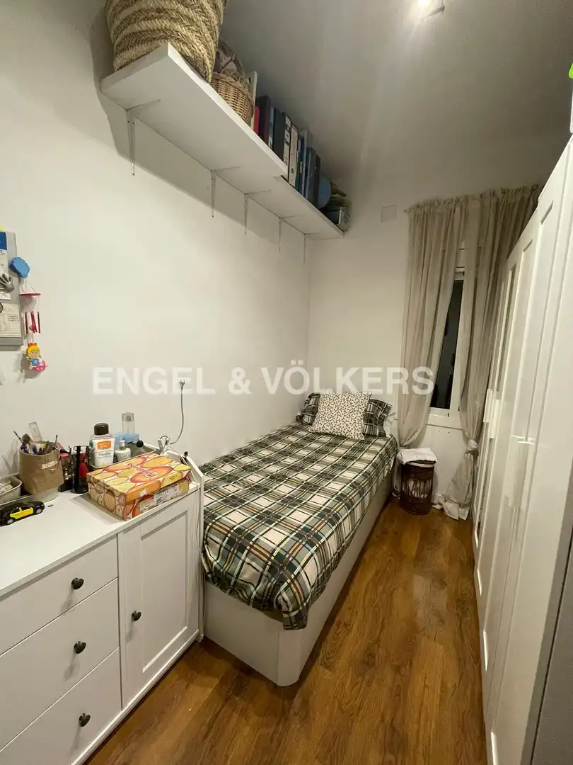 Schlafzimmer von Wohnung zur Miete in Barcelona mit Klimaanlage, Heizung und Parkett