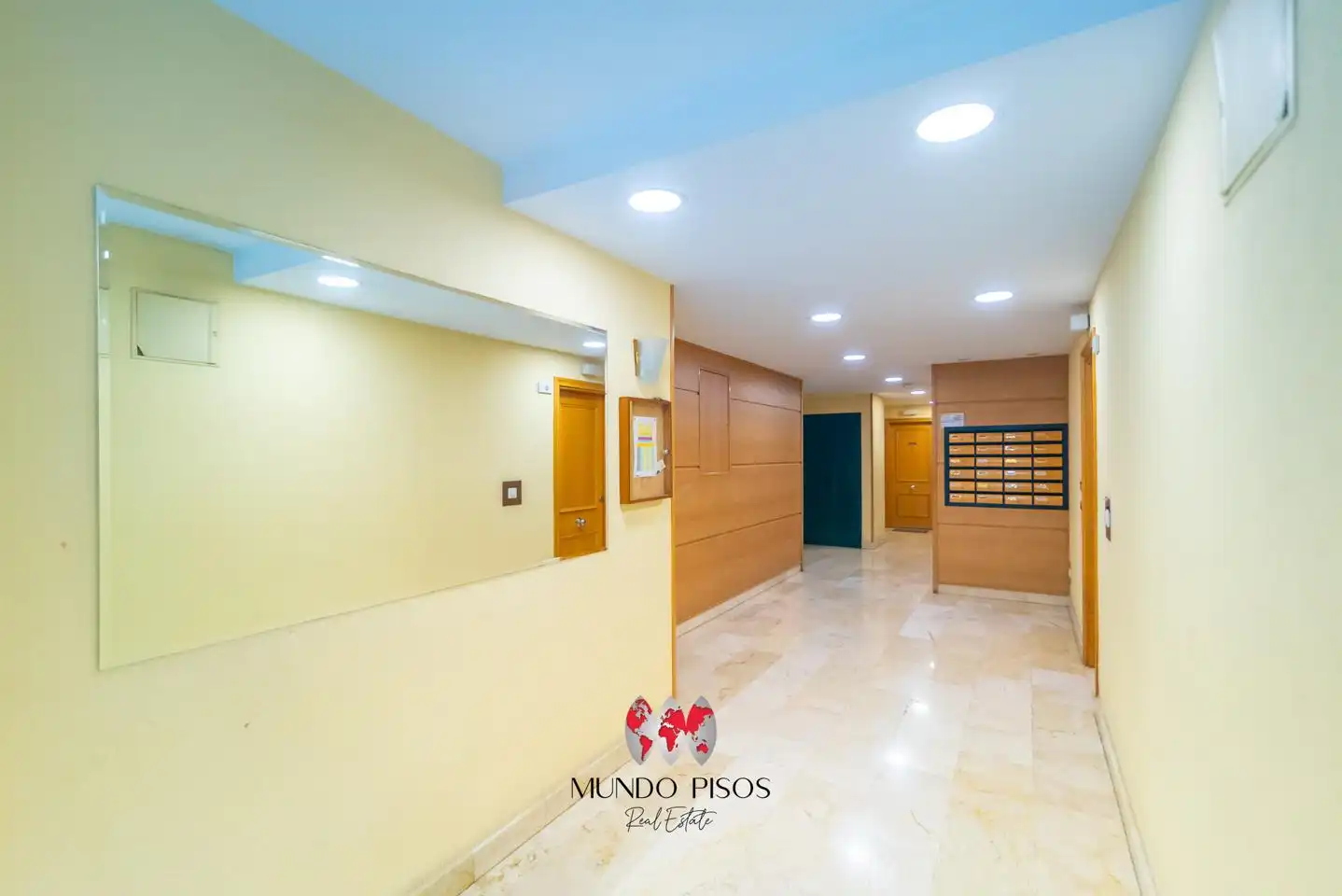 Bajo con terraza en venta en calle de Juan Gris, imagen 23