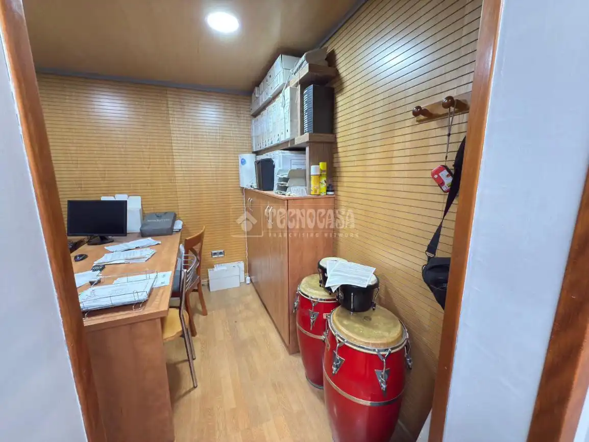 Local comercial de lloguer a Calle Sixto Celorrio, imagen 13