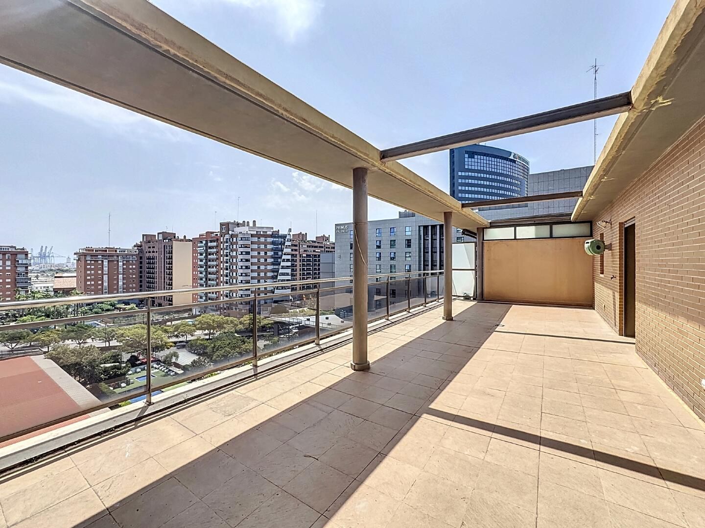 Terrace of Attic to rent in  Valencia Capital