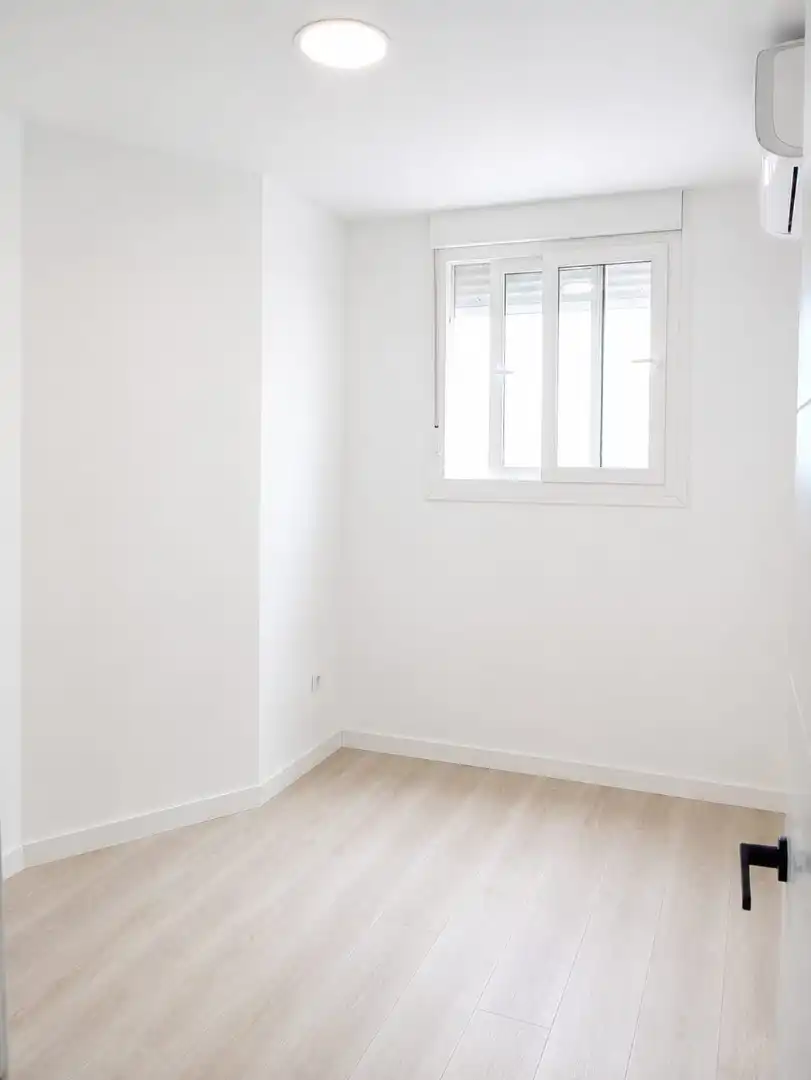 Habitación de Piso en venta en Sevilla con Aire acondicionado