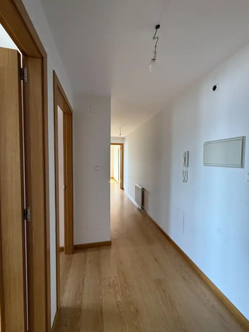 Piso en venta en A Coruña Capital  con Calefacción y Trastero