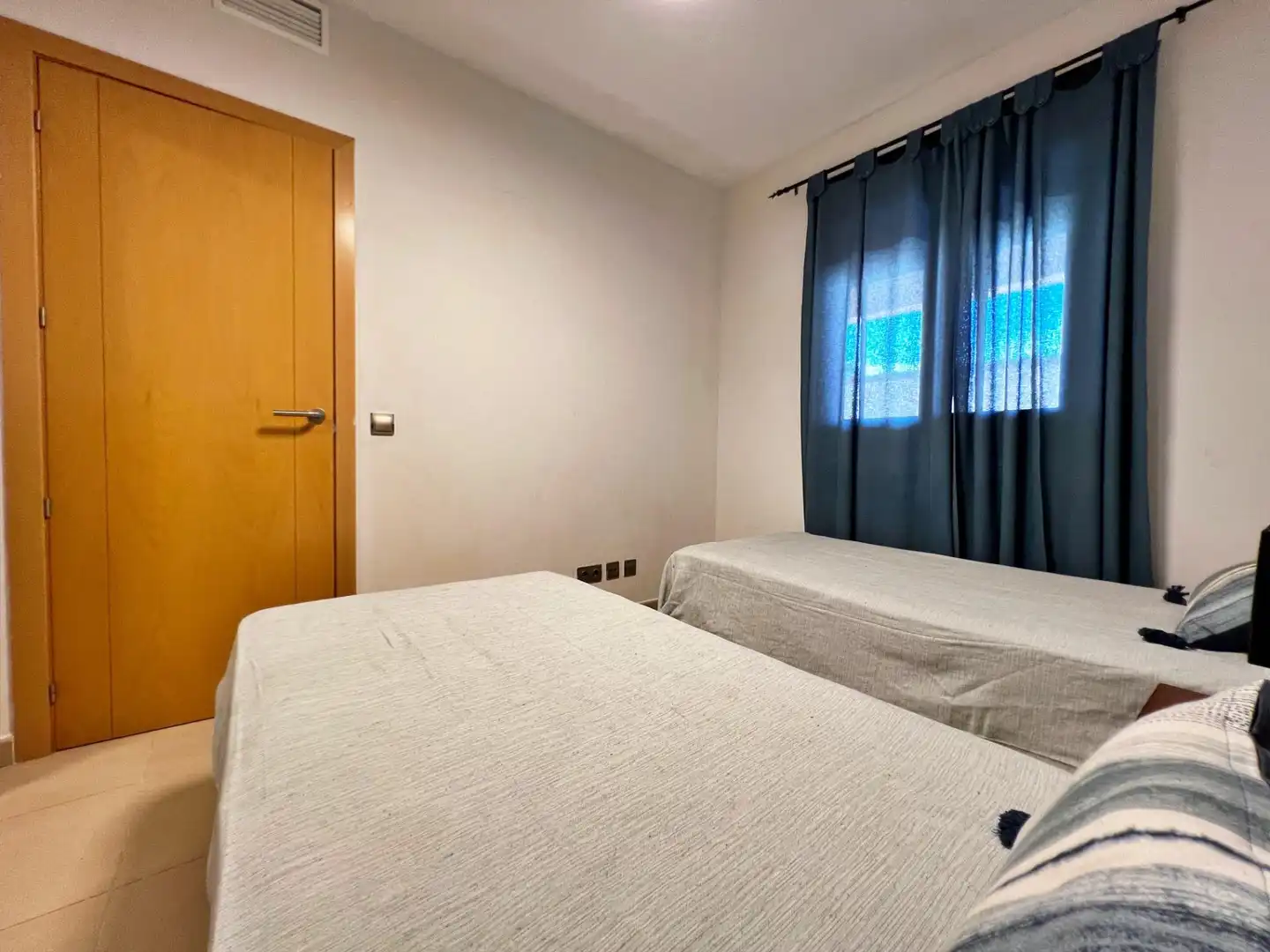 Habitación de Casa adosada en venta en Ayamonte con Aire acondicionado, Calefacción y Terraza