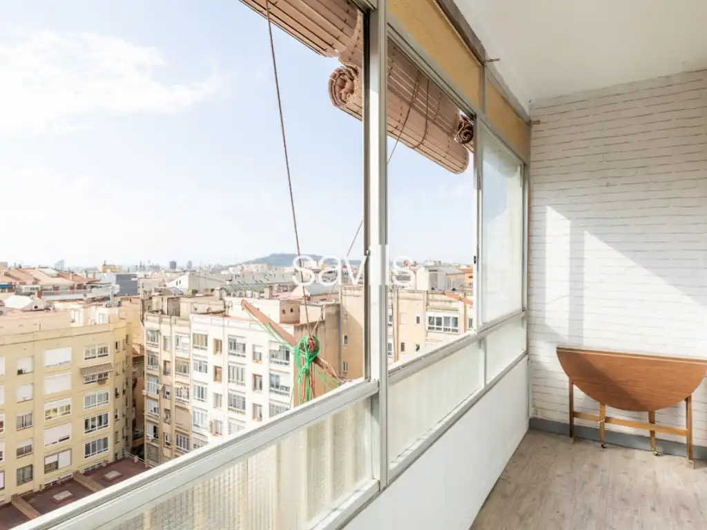 Bedroom of Attic for sale in Barcelona  with Balcony
