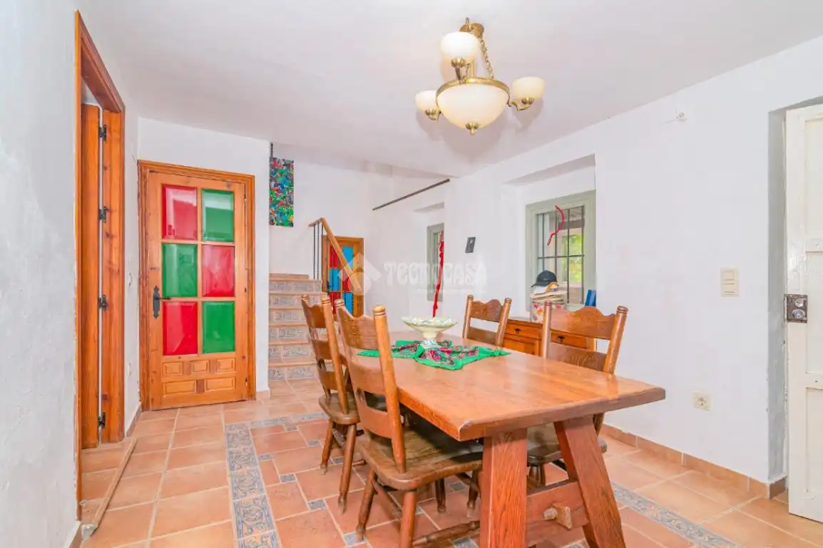 Menjador de Finca rústica en venda en Loja amb Aire condicionat, Jardí privat i Terrassa