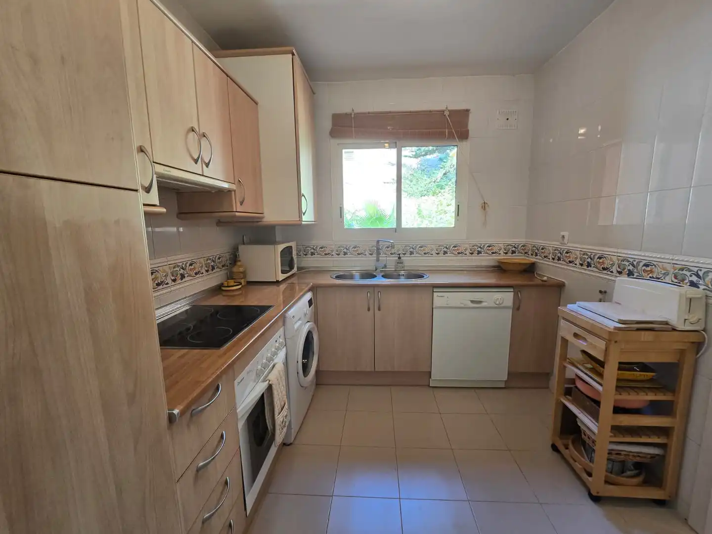 Cuina de Àtic en venda en Marbella amb Aire condicionat, Terrassa i Traster