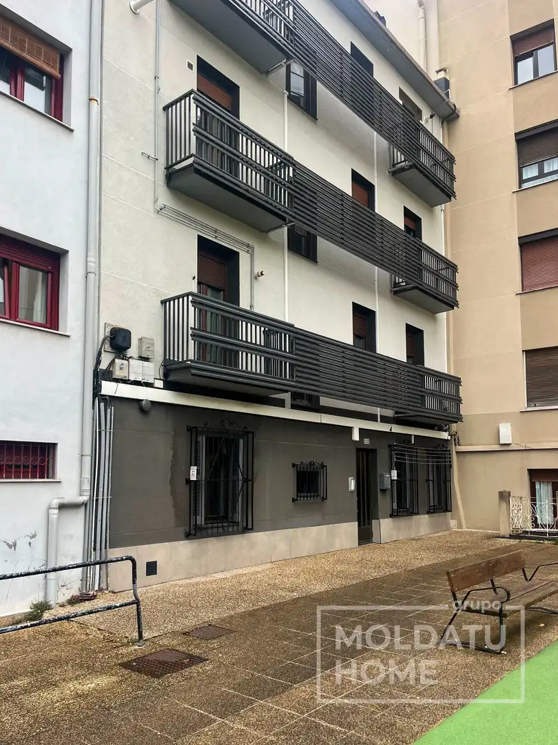 Exterior view of Flat for sale in Donostia - San Sebastián   with Heating and Terrace