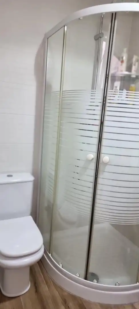 Badezimmer von Maisonette zum Verkauf in Elche / Elx mit Klimaanlage, Terrasse und Möbliert