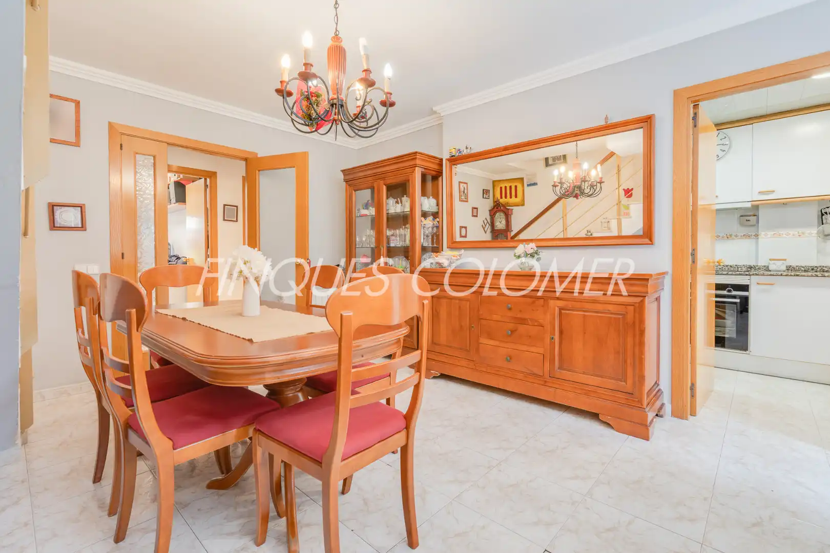 Comedor de Dúplex en venta en Rubí con Aire acondicionado, Calefacción y Jardín privado