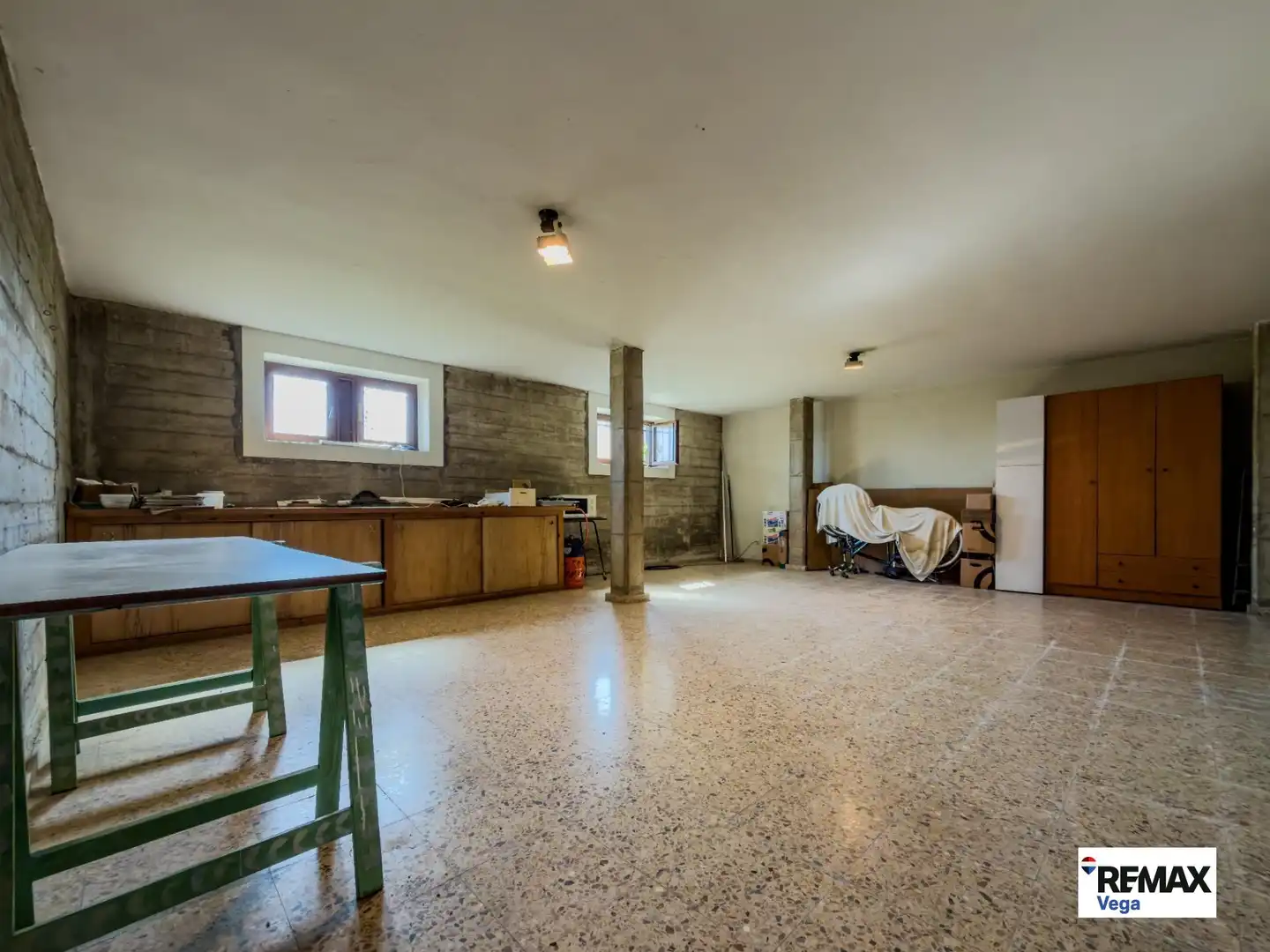 Casa o xalet en venda en Torrelavega  amb Calefacció, Traster i Moblat