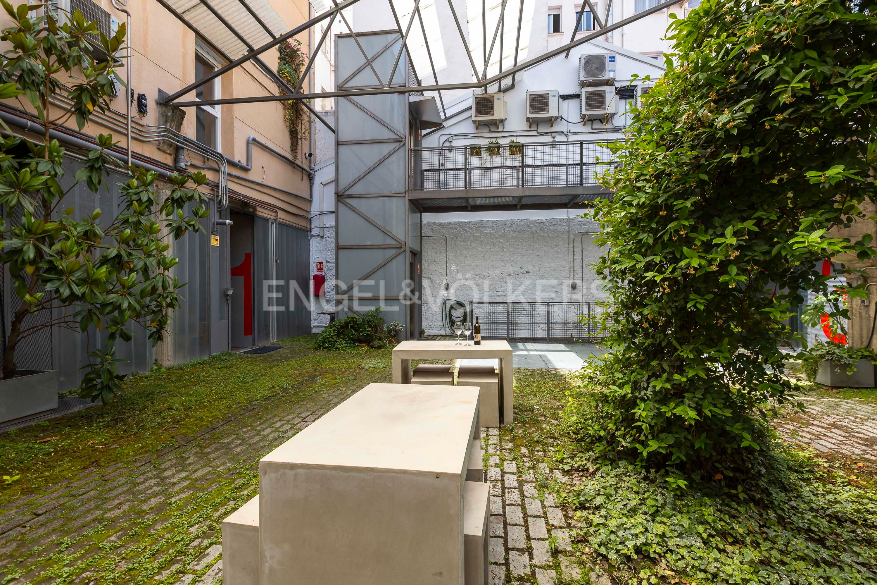 Terrace of Duplex for sale in  Madrid Capital  with Air Conditioner, Heating and Private garden