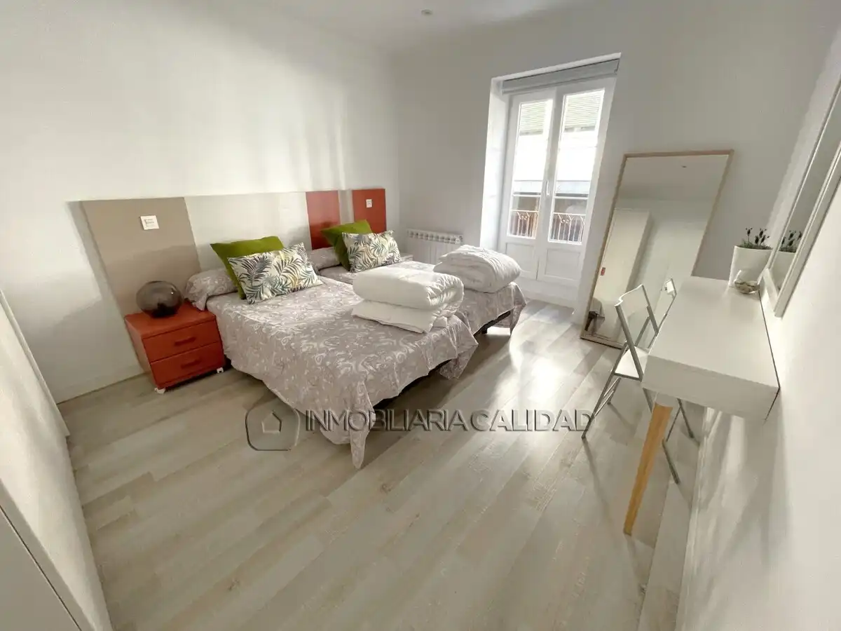 Habitación de Piso de alquiler en Burgos con Calefacción y Amueblado