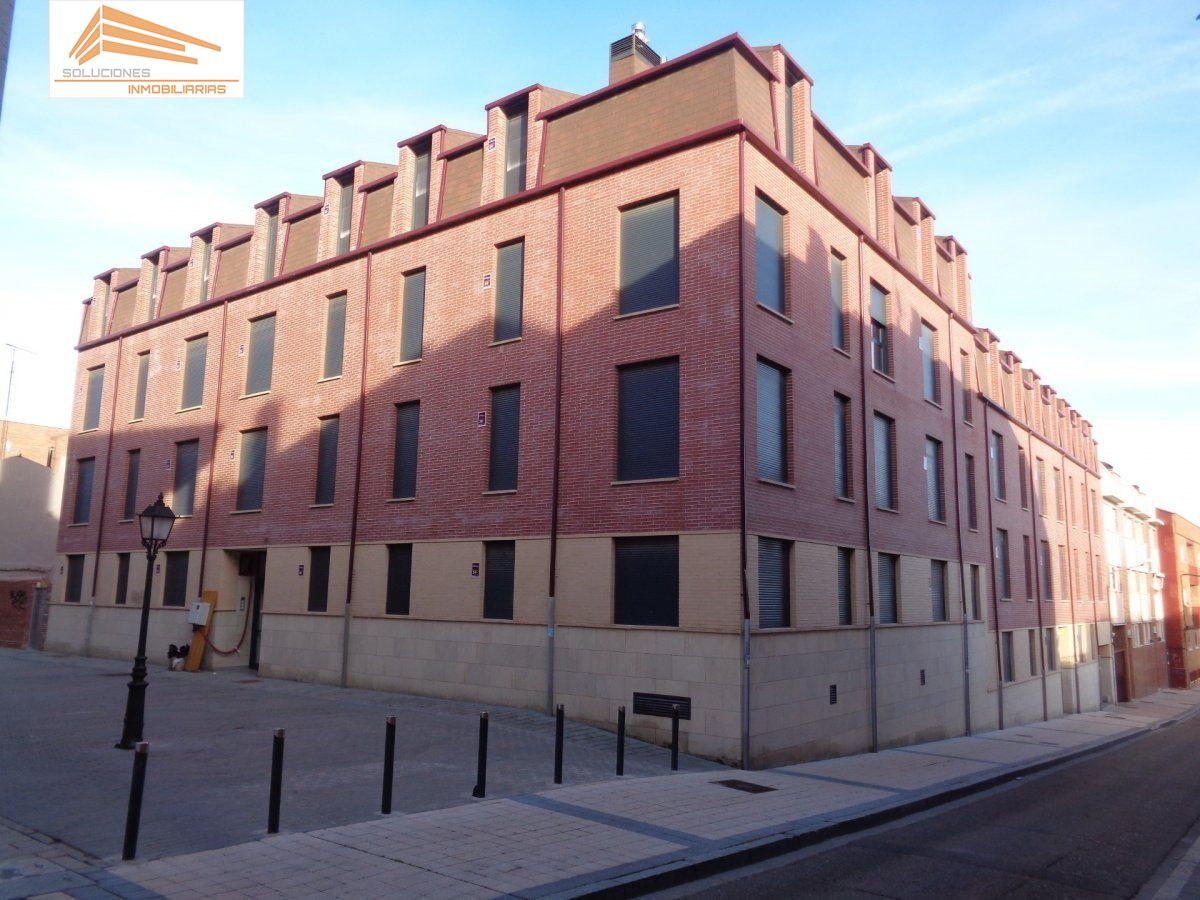 Außenansicht von Garage zum Verkauf in Arroyo de la Encomienda