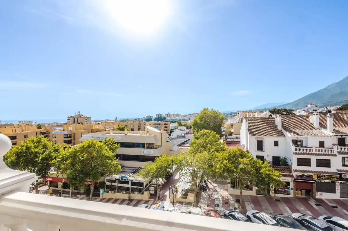 Flat with terrace for sale in Calle Pedro de Villandrado, imagen 2