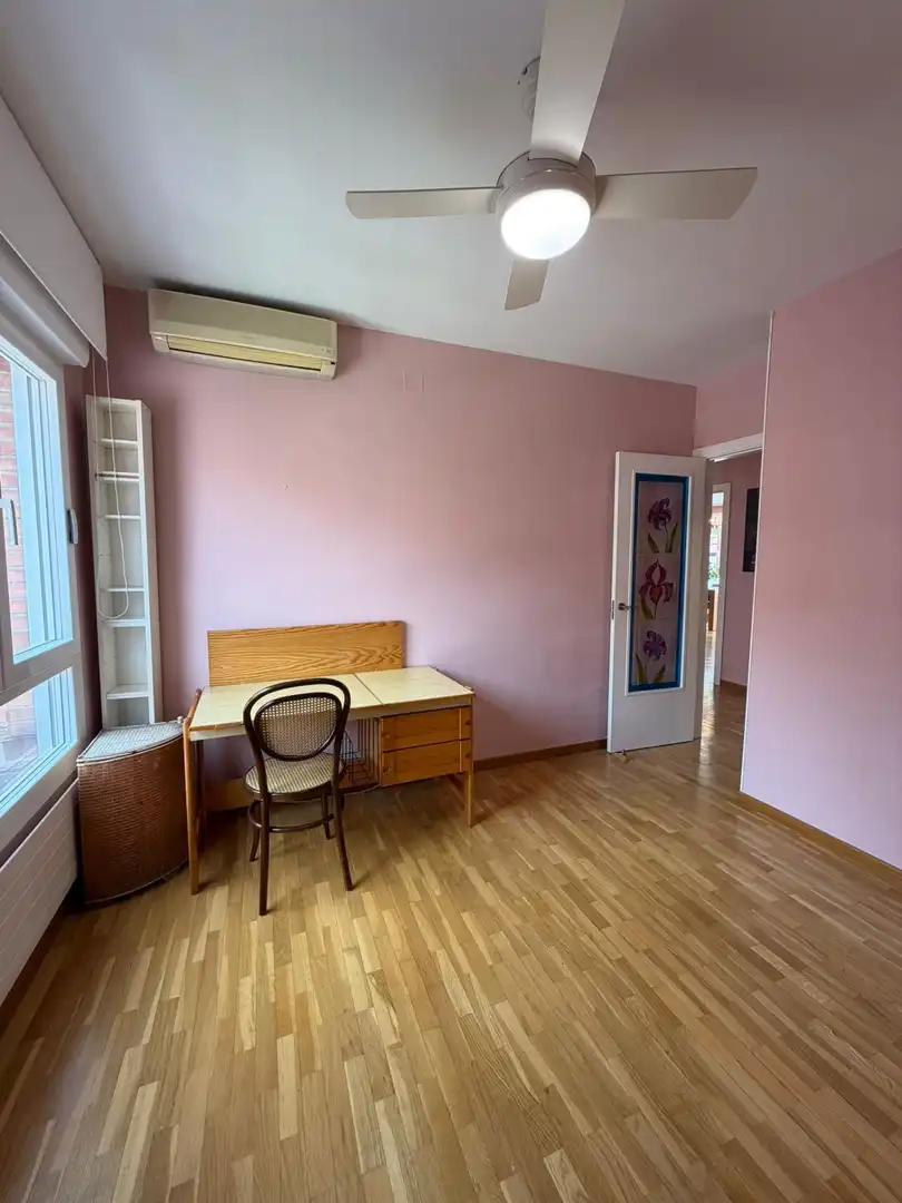 Habitación de Piso de alquiler en Madrid con Aire acondicionado, Calefacción y Parquet