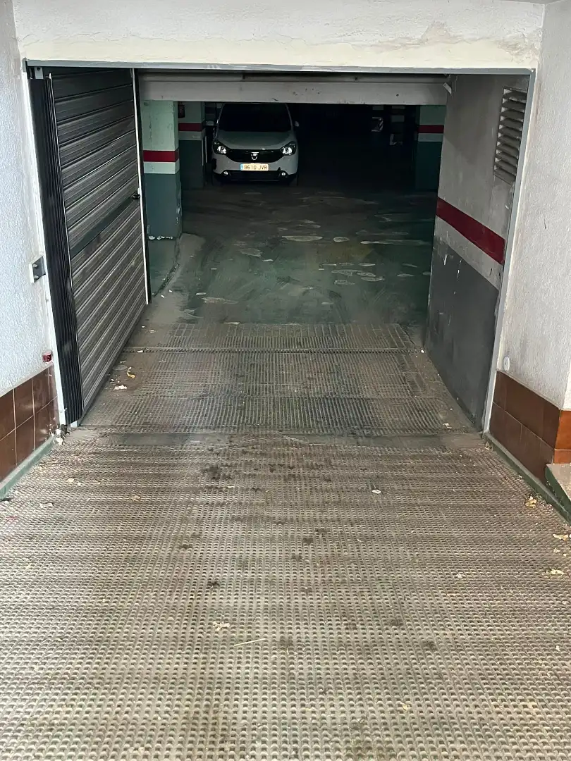Einzelparkplatz zum Verkauf in Carrer de Joaquín Benlloch, imagen 6