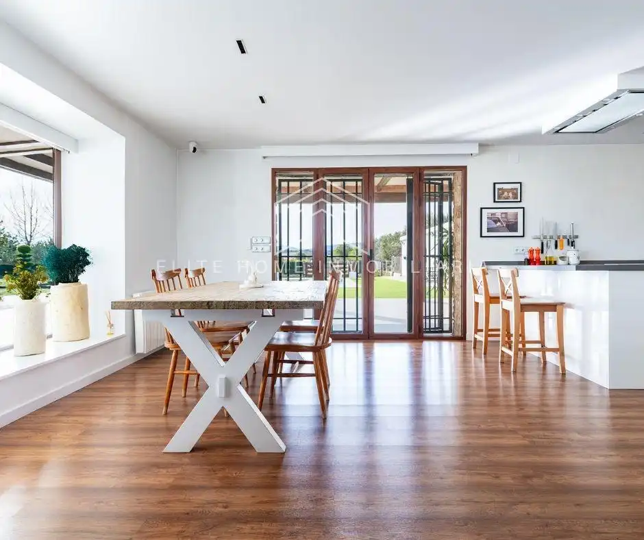 Dining room of Houses for sale in Useras /  Les Useres  with Air Conditioner, Private garden and Terrace