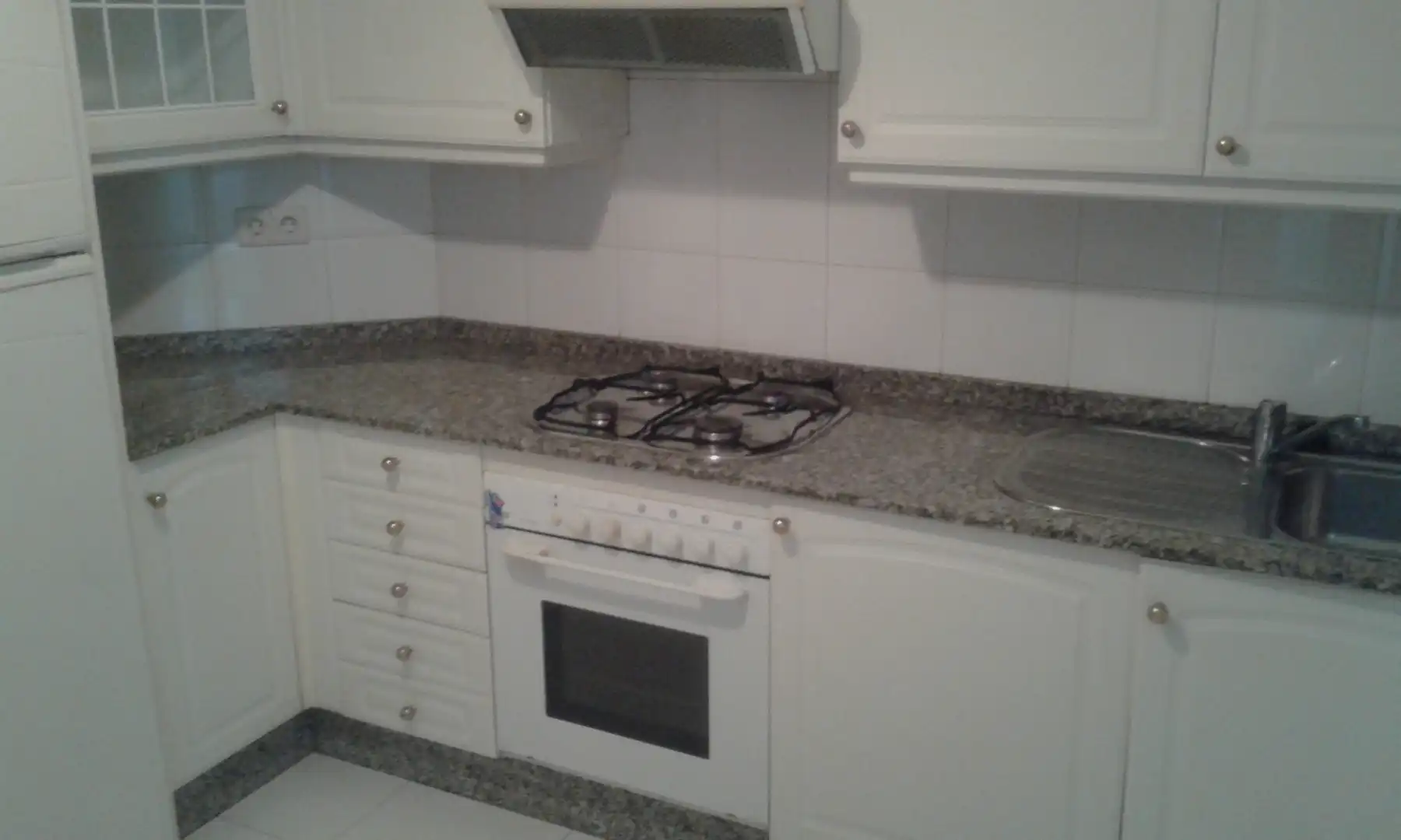 Küche von Wohnung zur Miete in Zona de Plaza de Barcelos