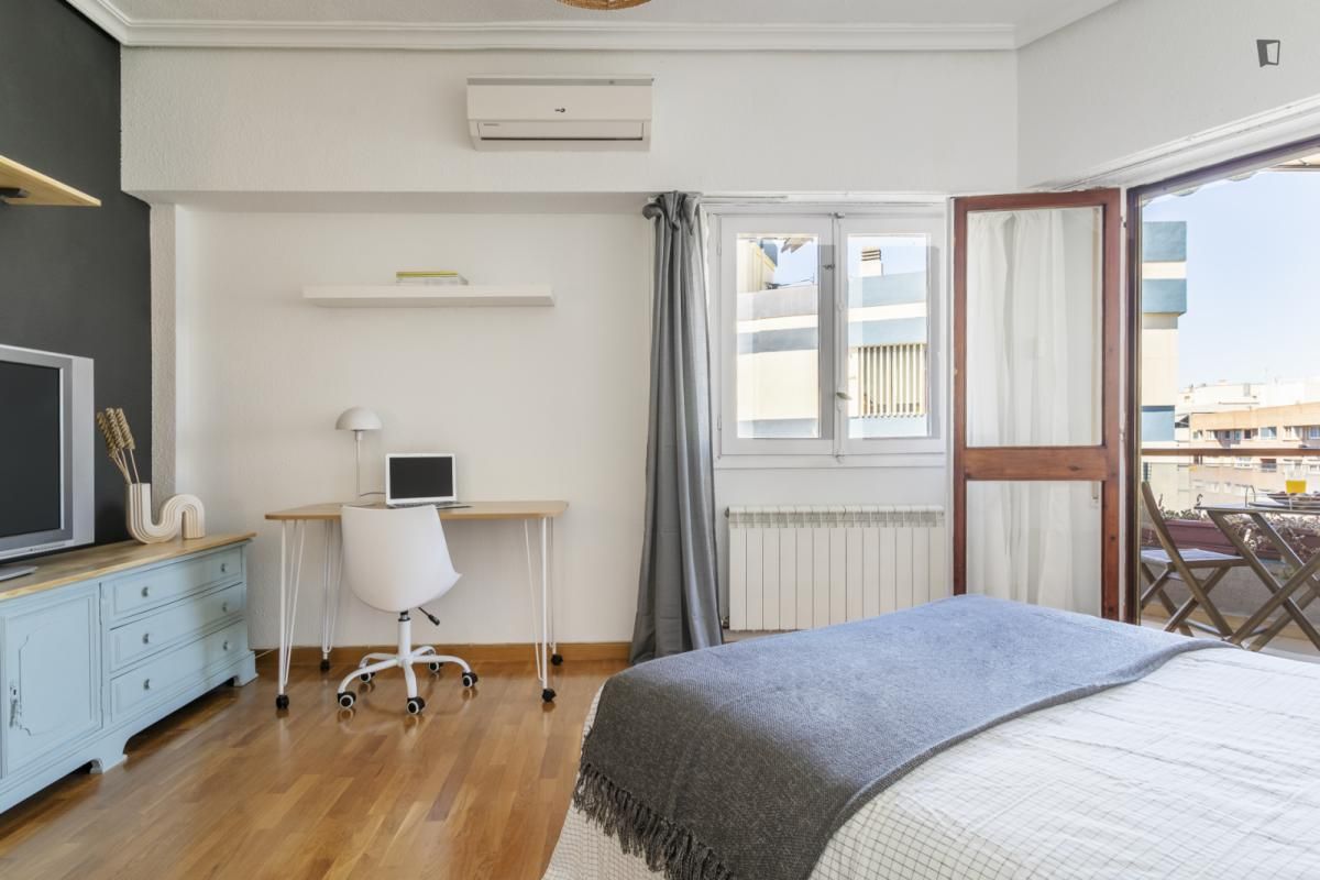 Apartment to share in Ensanche - Diputación