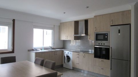 Piso en venta en Freixeiro, 3 dormitorios.