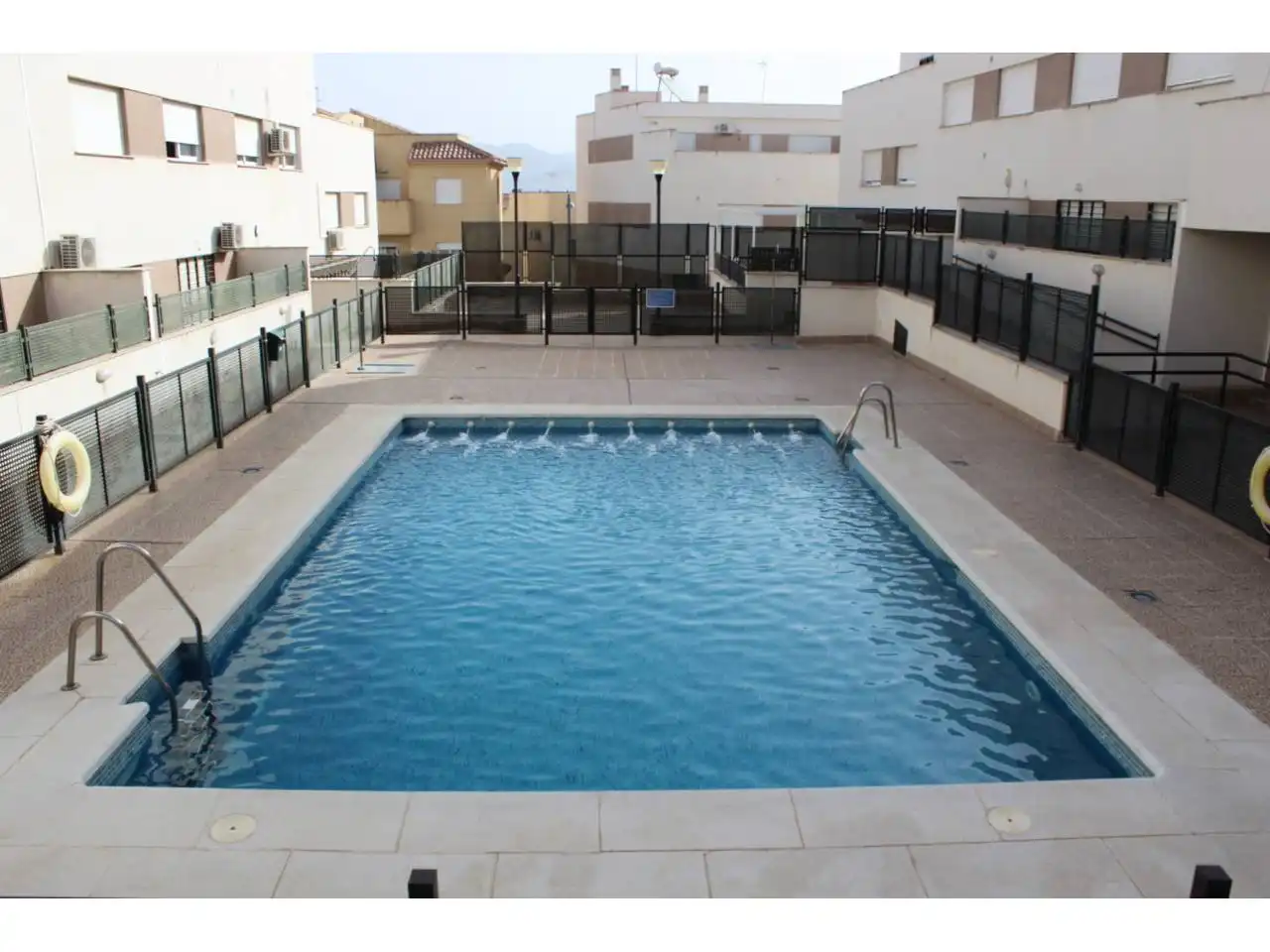 Schwimmbecken von Wohnung zur Miete in Las Gabias mit Klimaanlage, Heizung und Möbliert