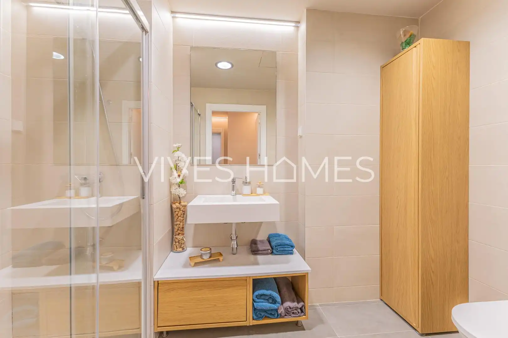 Badezimmer von Wohnung zum Verkauf in Arenys de Mar mit Klimaanlage, Heizung und Terrasse