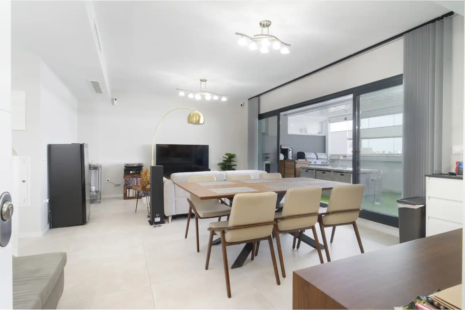 Sala de estar de Dúplex en venta en Torremolinos con Terraza, Trastero y Piscina