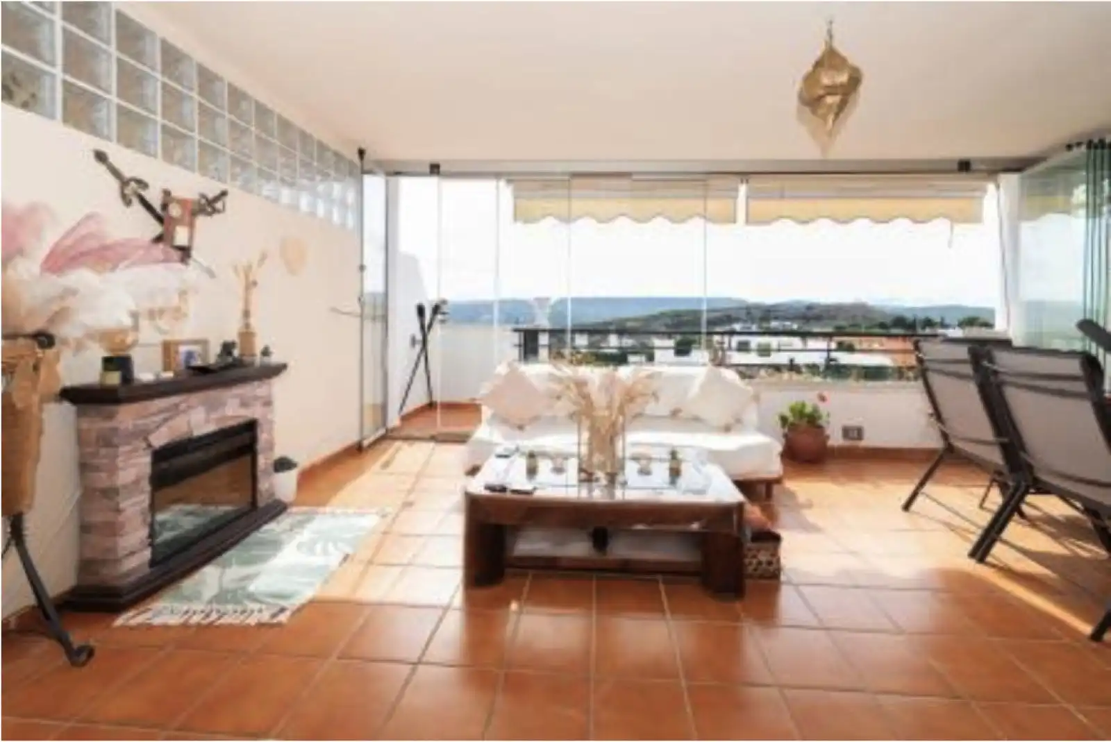 Home with pool for sale in Doña Julia Golf