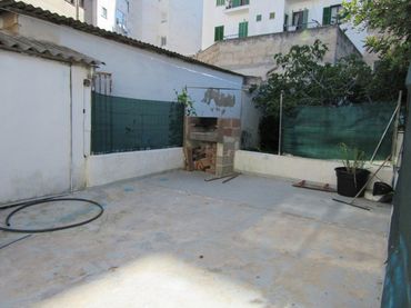 Wohngebäude zum Verkauf in Carrer BEATRIU DE PINOS