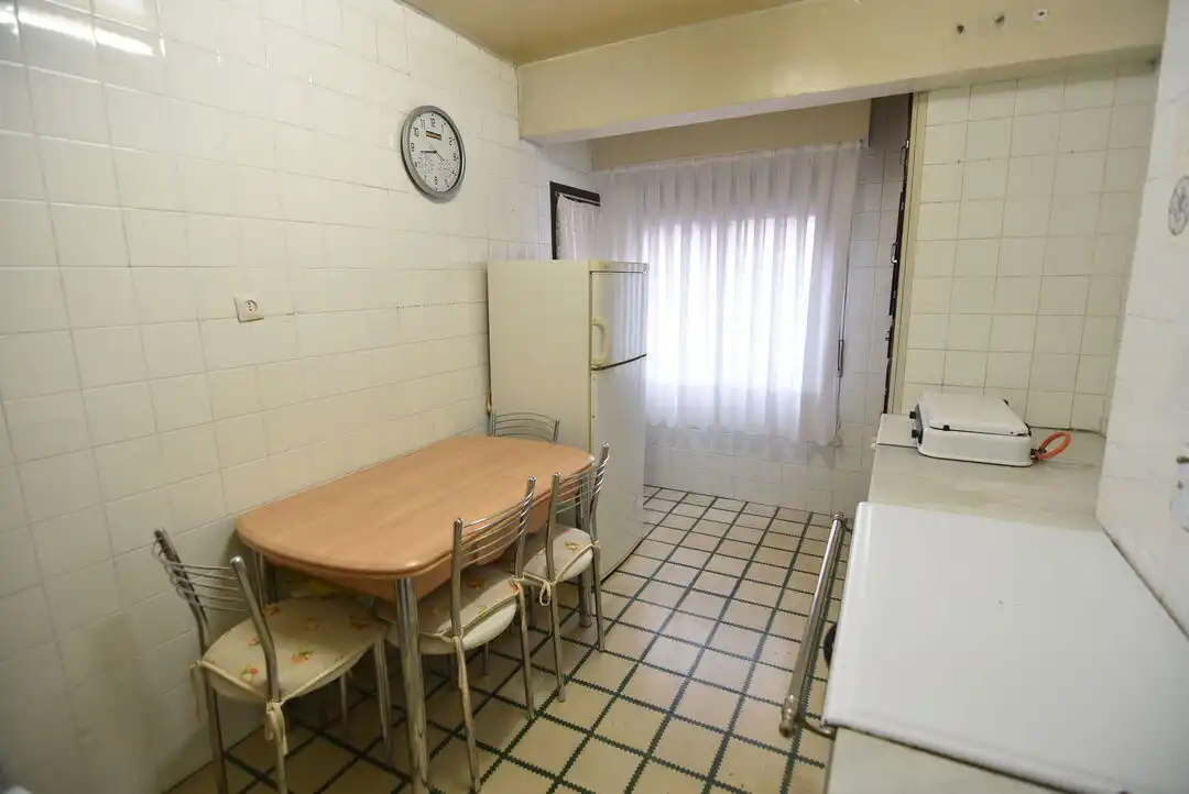 Cocina de Piso en venta en Ermua con Amueblado y Balcón