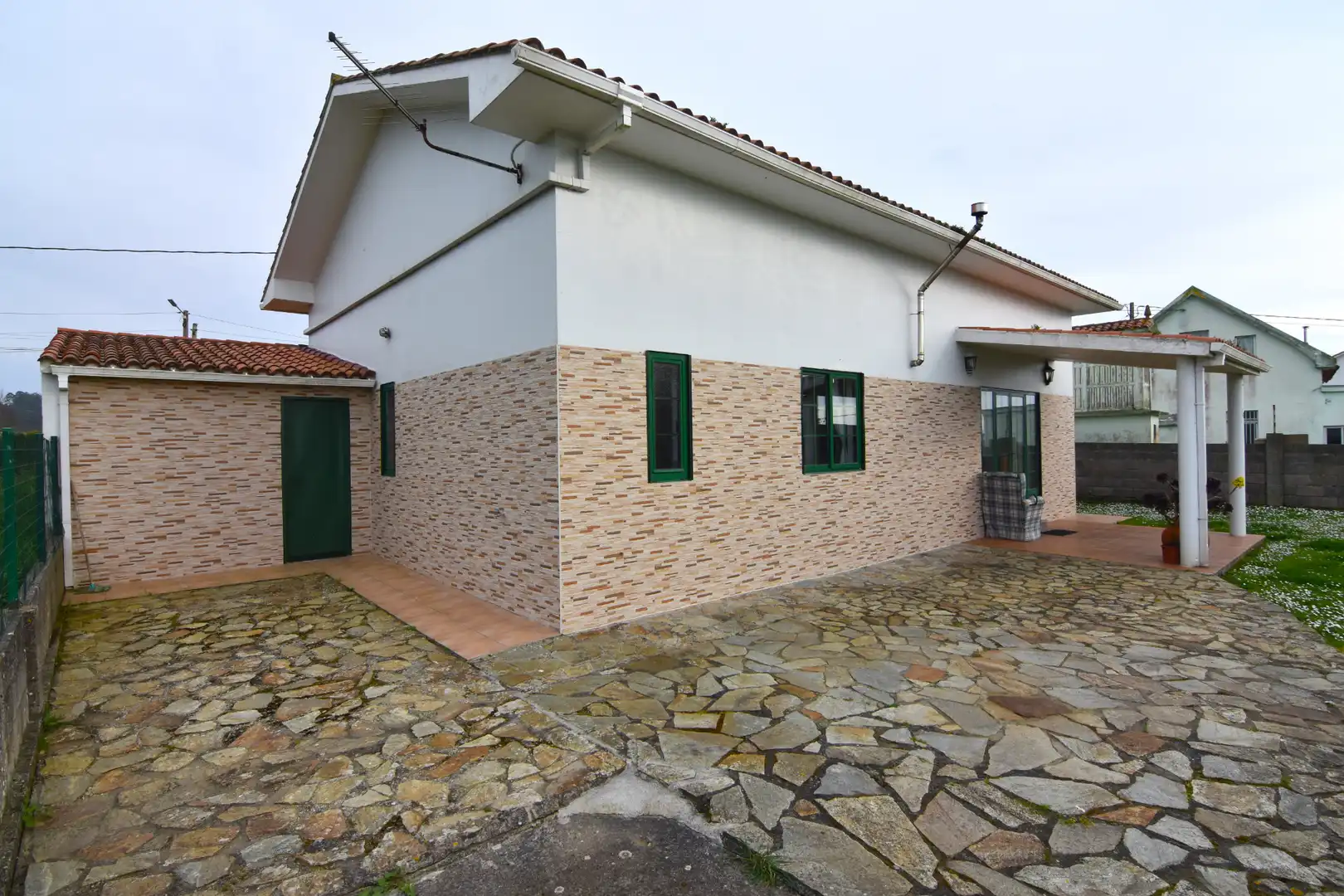 Vista exterior de Casa o chalet en venta en Pontedeume con Calefacción, Jardín privado y Parquet