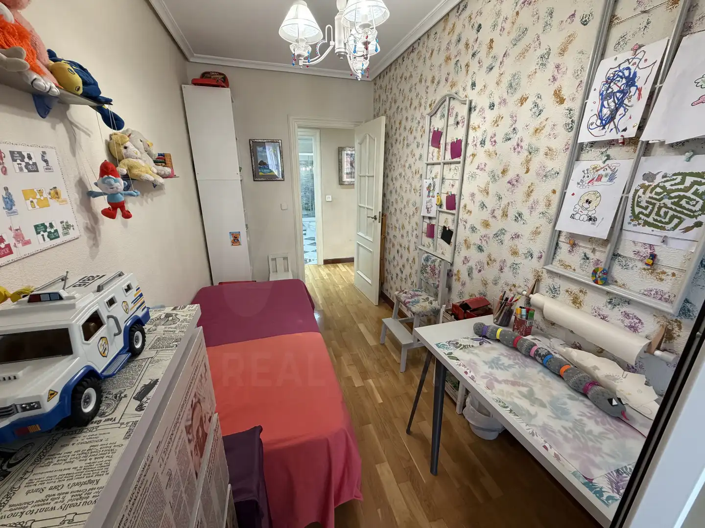 Bedroom of Flat for sale in Arturo Eyries