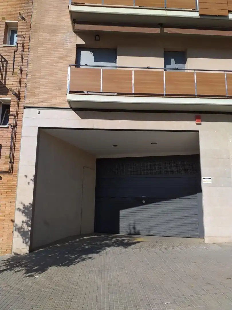 Exterior view of Garage for sale in Rubí