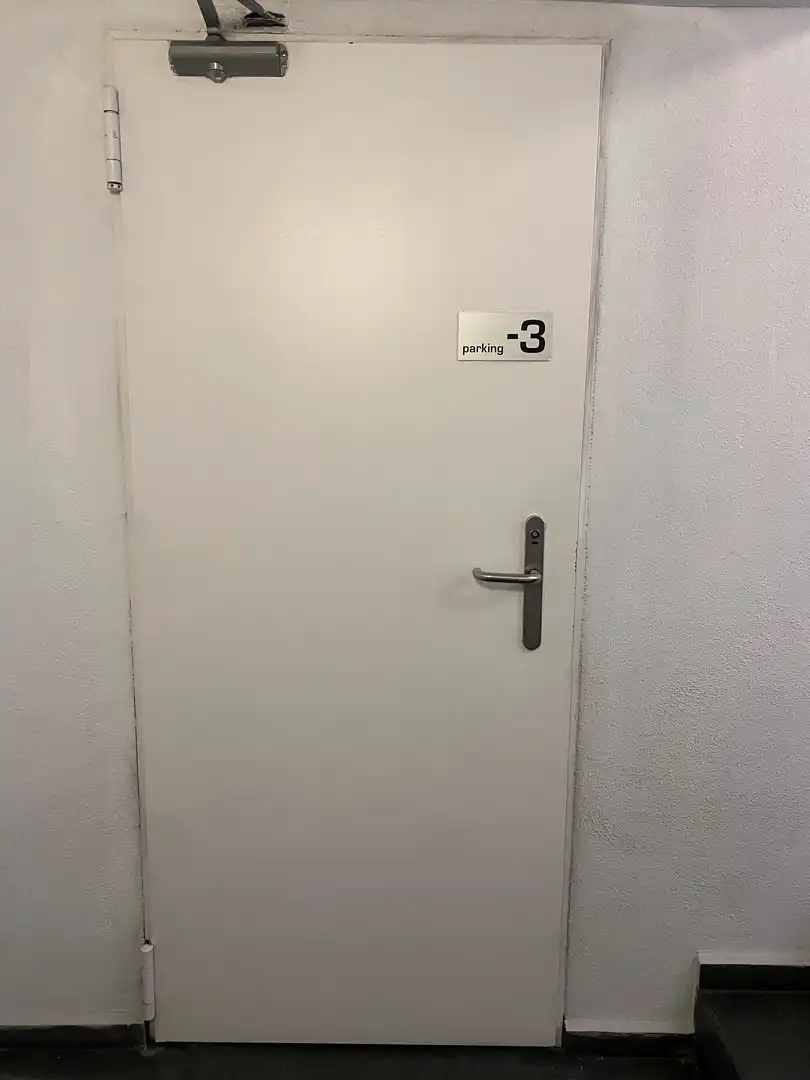 Parking de Oficina en venta en Sabadell con Calefacción