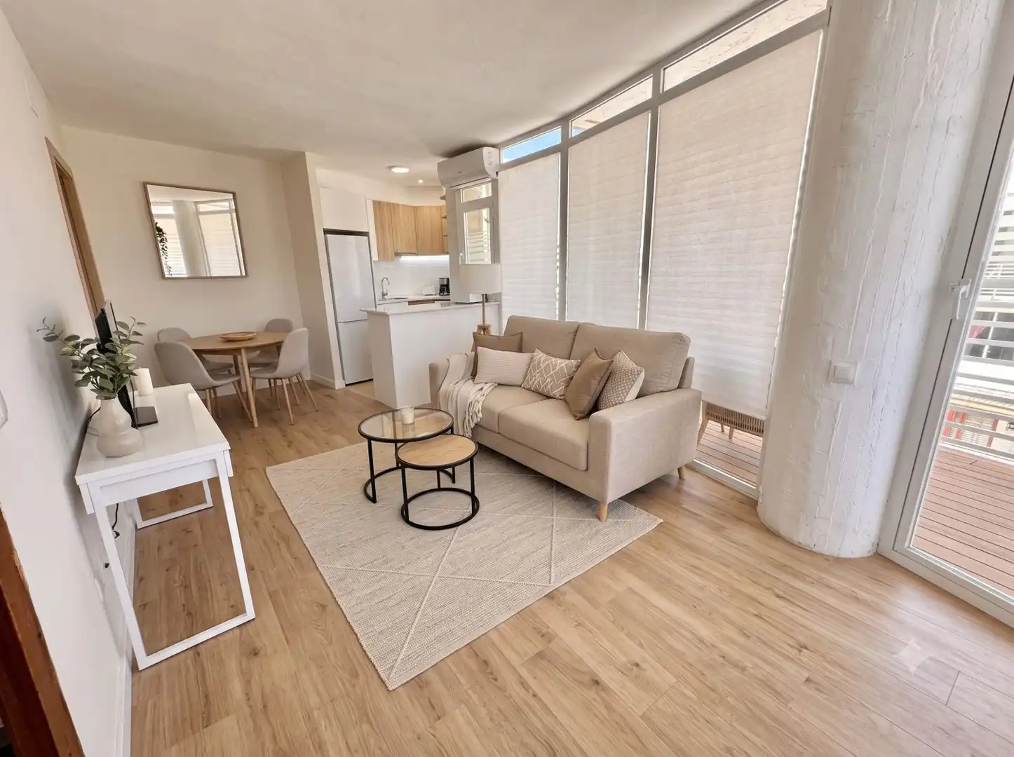 Sala de estar de Apartamento en venta en Torremolinos con Aire acondicionado, Calefacción y Terraza