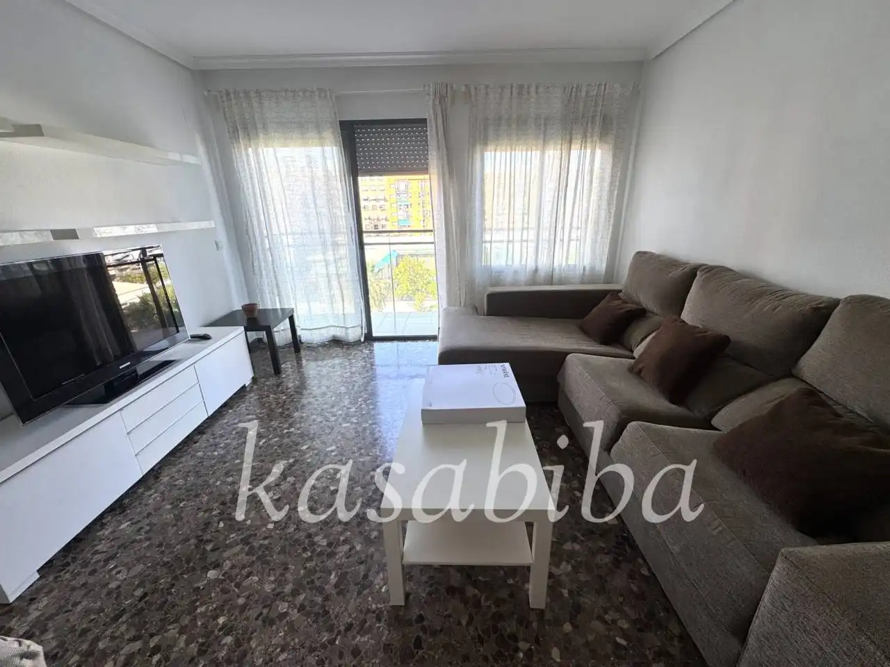 Appartamento con terrazza in affitto a Calle Campoamor, imagen 4