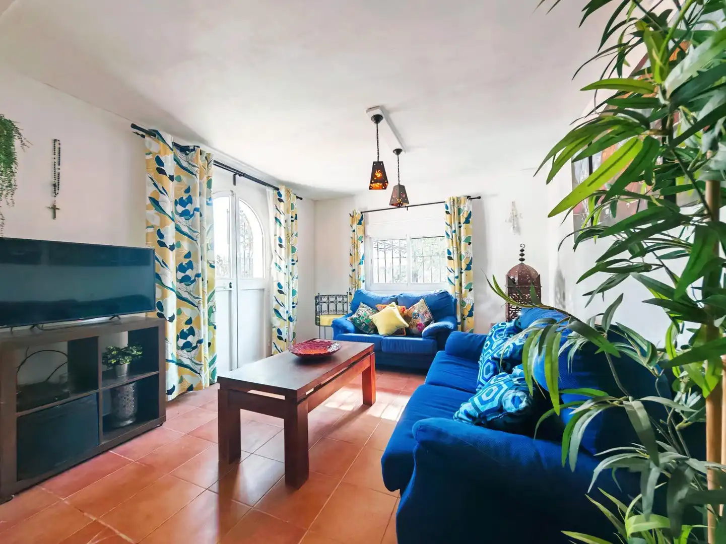 Sala de estar de Casa o chalet en venta en Medina Sidonia con Jardín privado, Piscina y Amueblado
