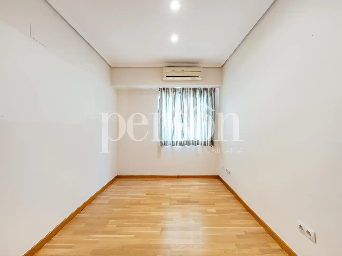 Flat with terrace for sale in Extramurs, imagen 24