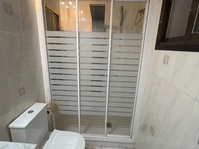 Baño de Piso en venta en  Madrid Capital con Aire acondicionado