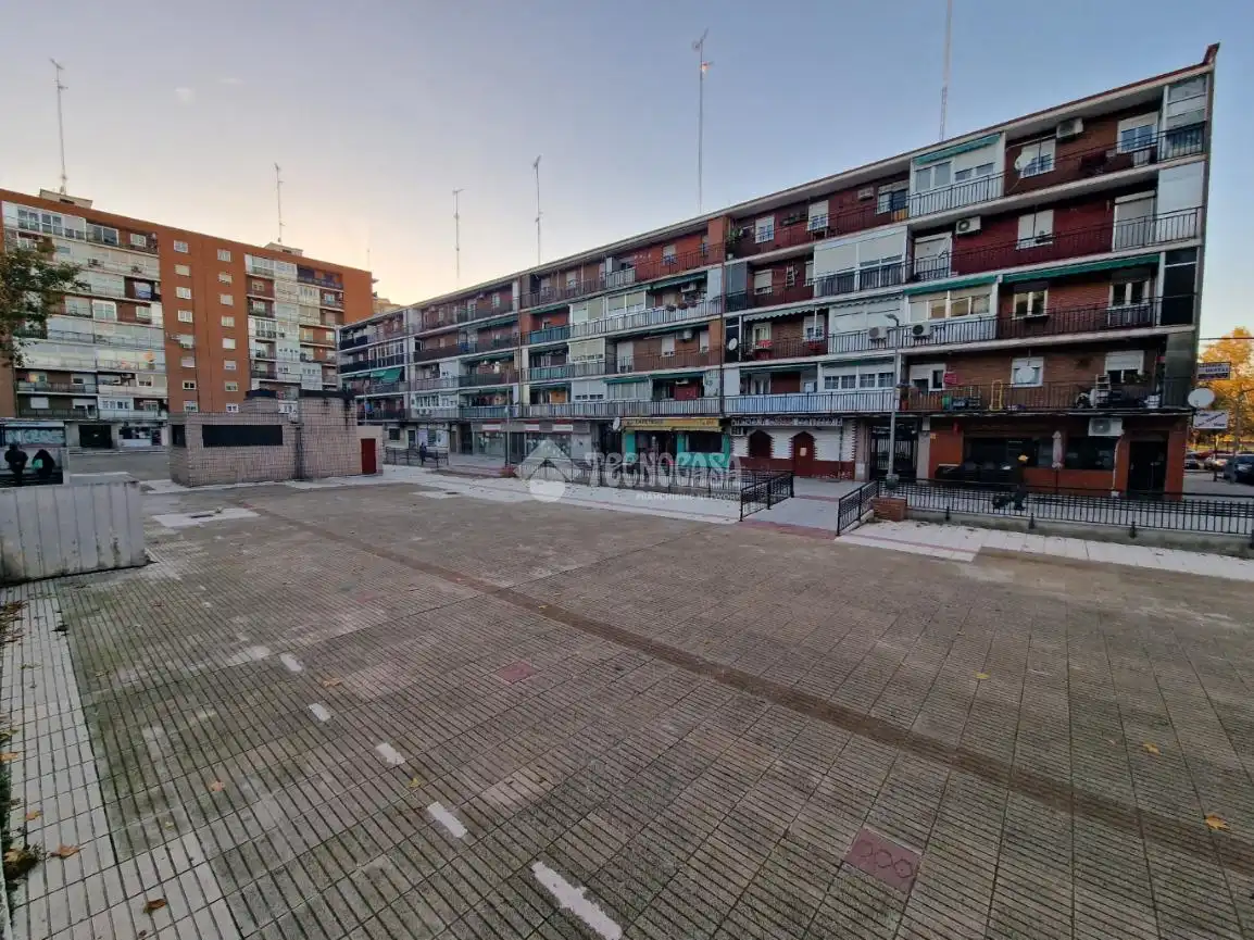Exterior view of Garage for sale in Alcorcón